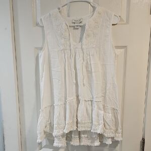 Rachel Zoe White Sleeveless Tunic with Lace Details